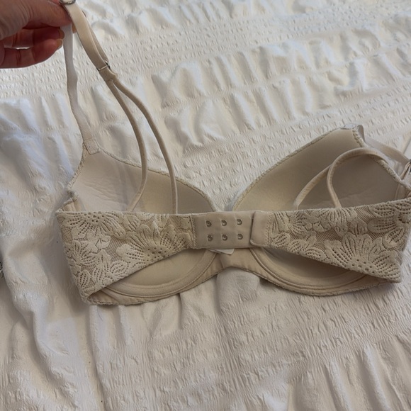 Aerie Sunnie Demi Bra. Cream. 30DD - Picture 2 of 4